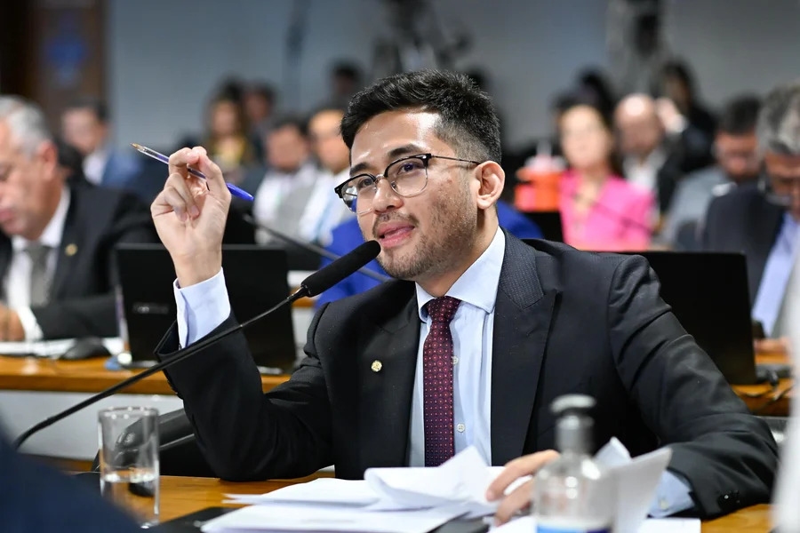 Kim Kataguiri protocola PEC que limita valor do IPVA em 1% do valor do veículo em todo o país 