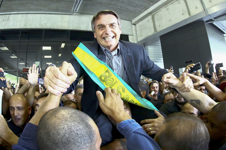 Paraná Pesquisas aponta Bolsonaro com 60,6% dos votos válidos